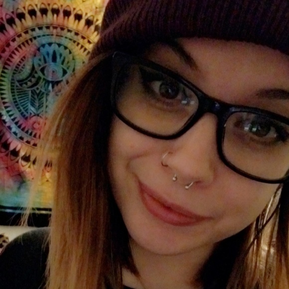 Meet your Posher, Bianca - Picture 1 of 1